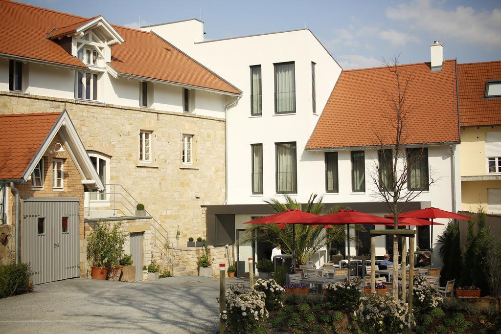 Weinhaus Henninger Hotel Kallstadt Exterior foto