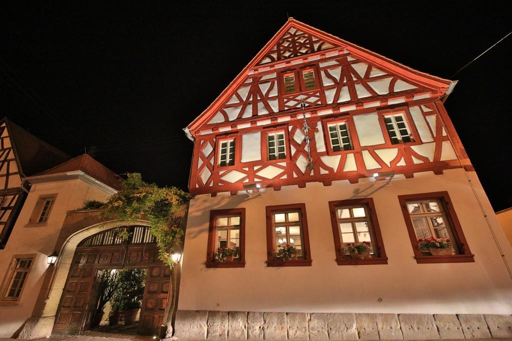 Weinhaus Henninger Hotel Kallstadt Exterior foto