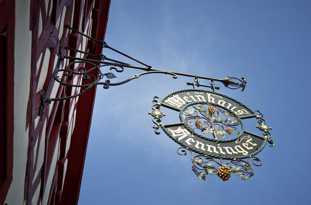 Weinhaus Henninger Hotel Kallstadt Exterior foto